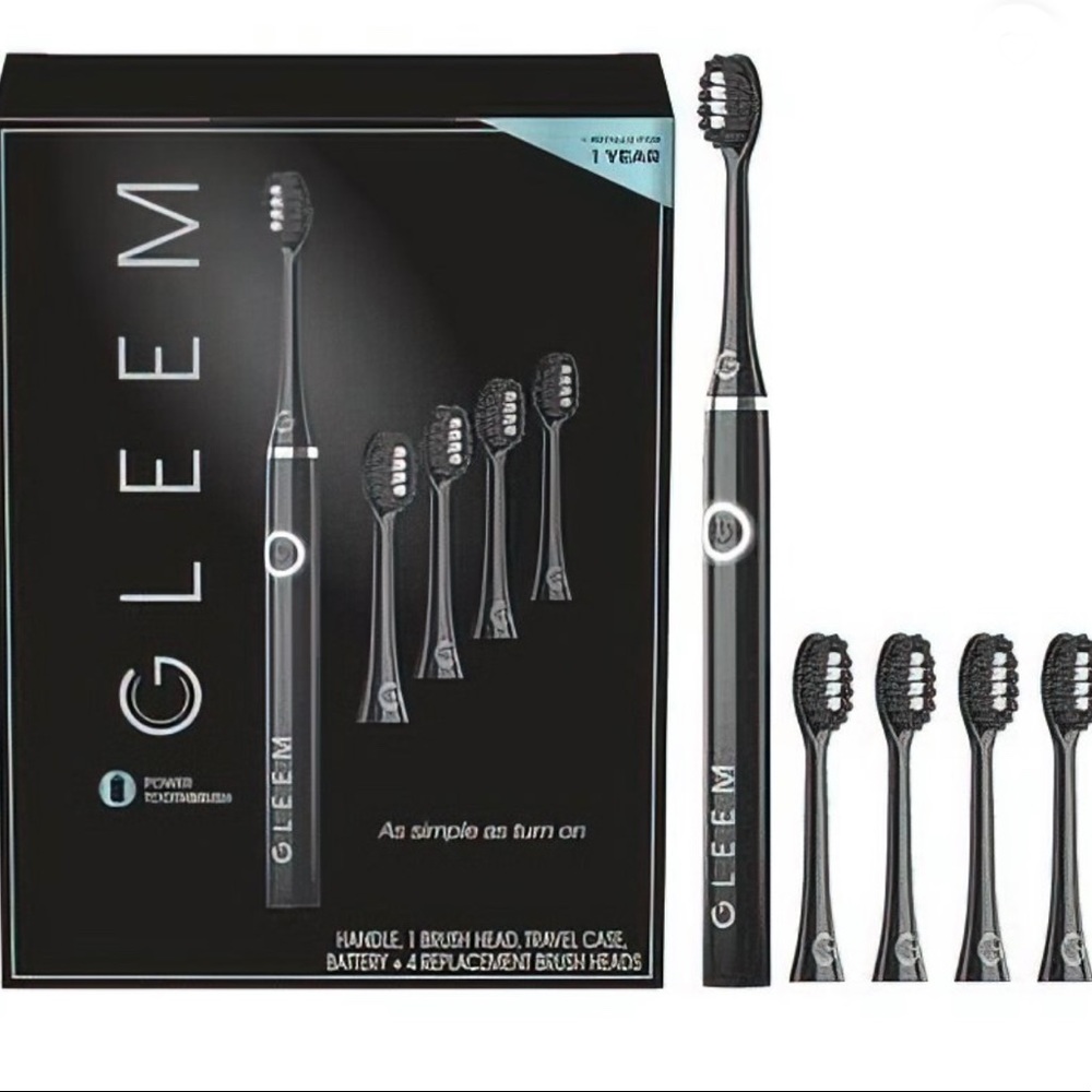 (NWT) Gleem Electric Toothbrush with Replacement Heads